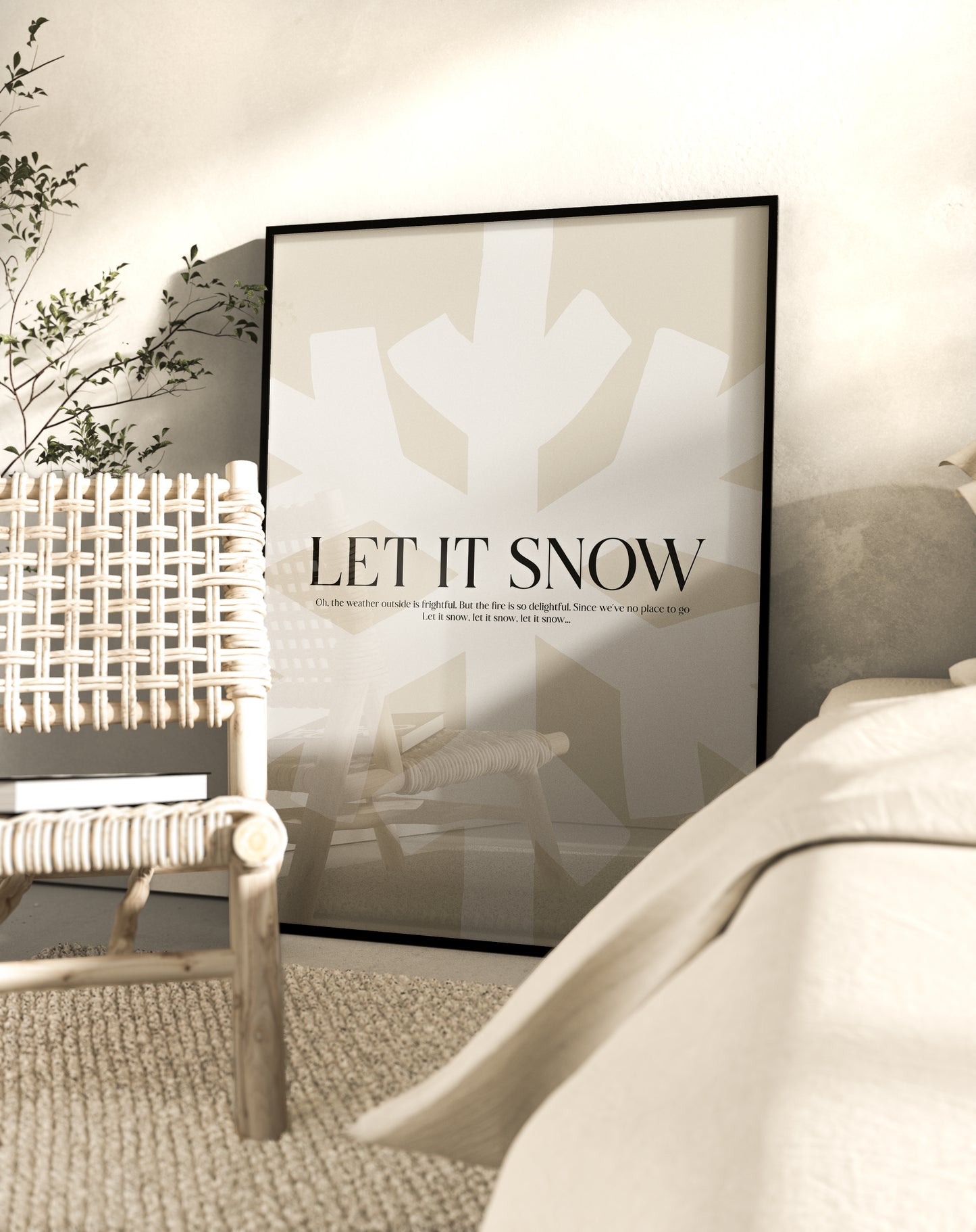 huisje van sanne kerst poster licht beige met sneeuwvlok en zwarte tekst let it snow voor een modern minimalistisch japandi interieur