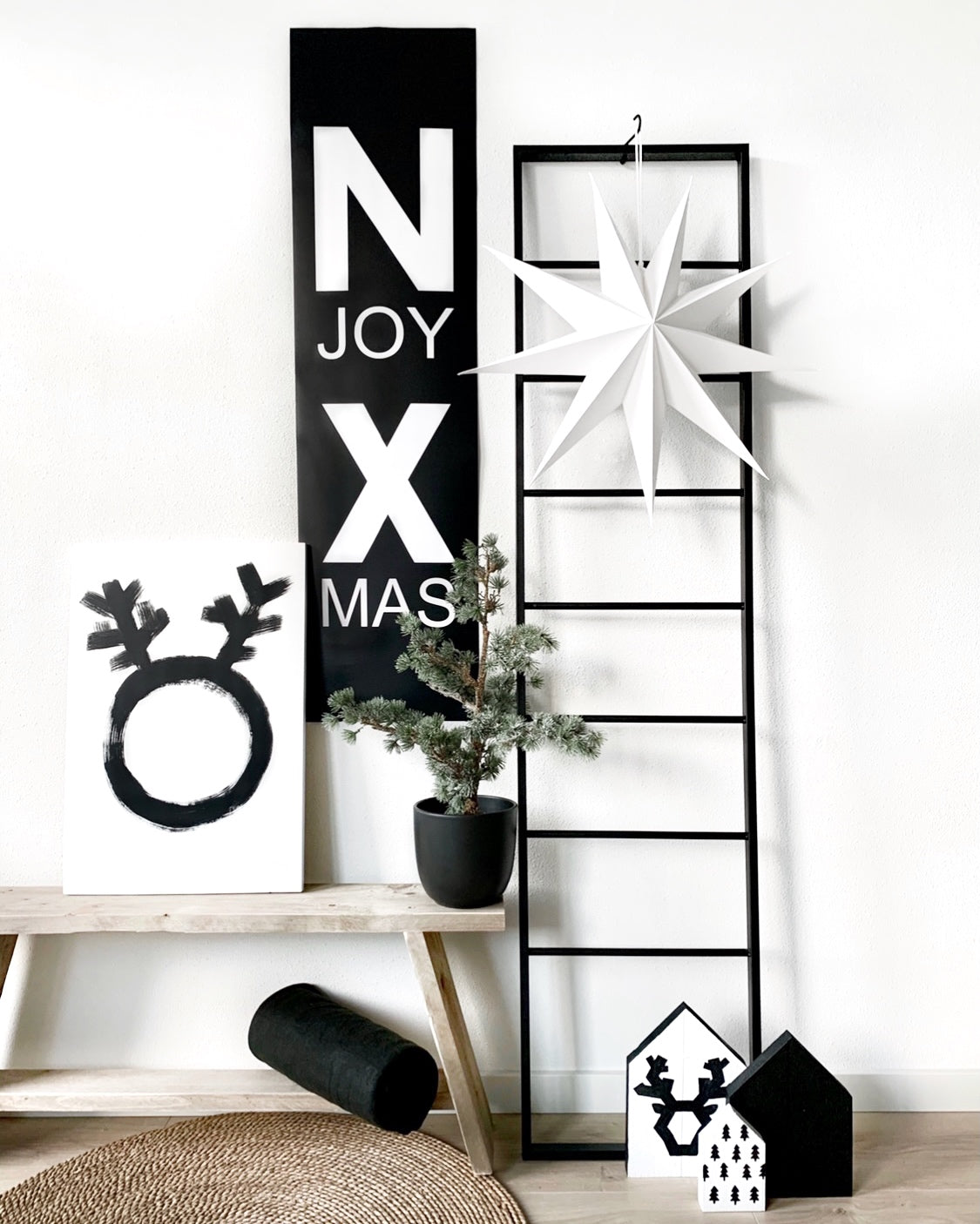 HUISJEVANSANNE langwerpige kerst poster zwart met witte letters njoy xmas
